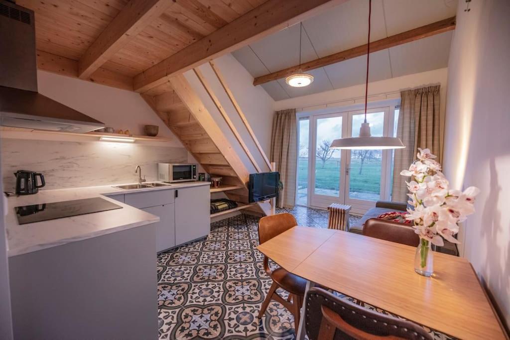 'T Winkeltje - Vakantiehuisje Op Boerderij Huize Blokland Hem Luaran gambar